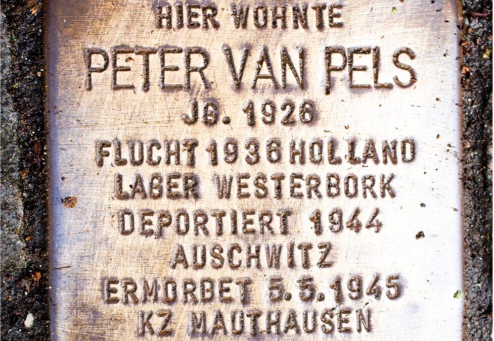 Mit Anne Frank im Hinterhaus – Auf den Spuren der Osnabrücker Familie van Pels Führung zu Fuß von Martina Sellmeyer zu den Lebensstationen der jüdischen Familie van Pels in Osnabrück.